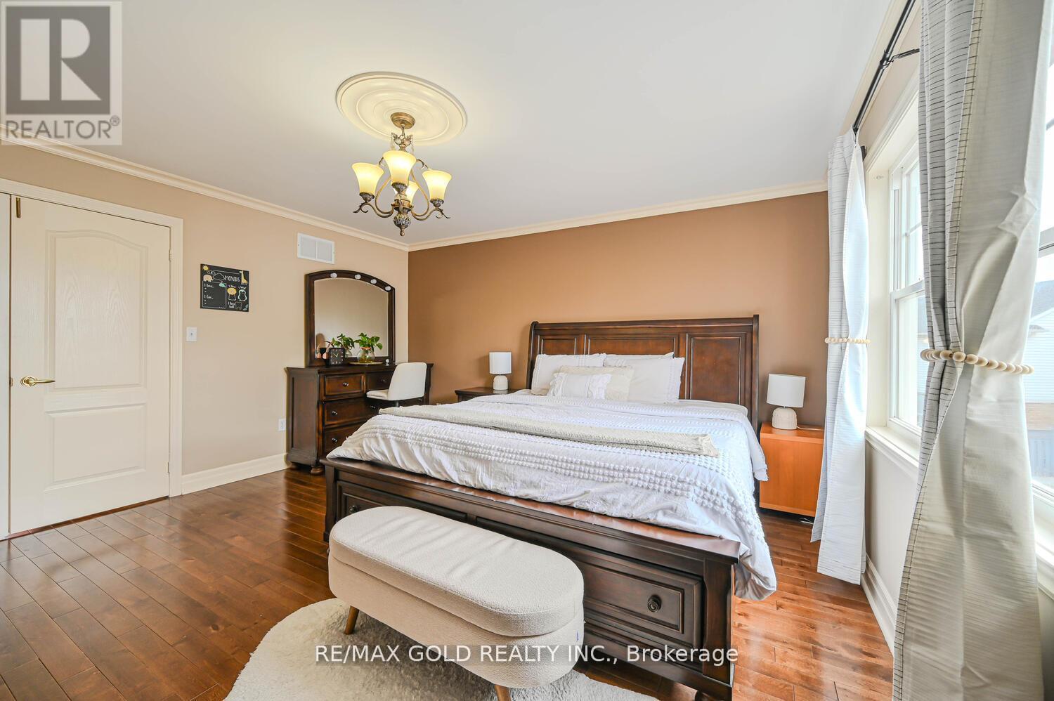22 Sweetwood Circle, Brampton (Fletcher's Meadow), Ontario  L7A 2R9 - Photo 22 - W12193343
