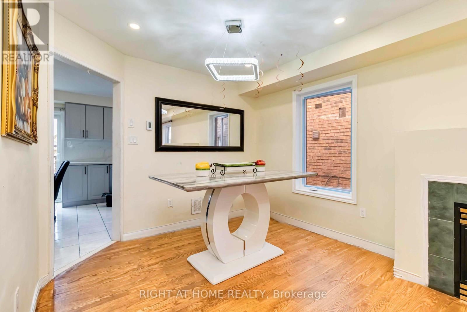3409 Mcdowell Drive, Mississauga (Churchill Meadows), Ontario  L5M 6R7 - Photo 7 - W12193362