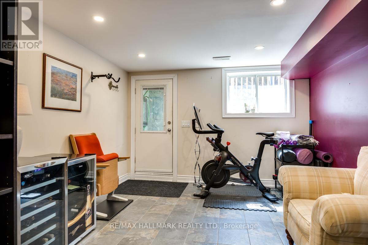 223 Wallace Avenue, Toronto, Ontario  M6H 1V5 - Photo 12 - W12193370