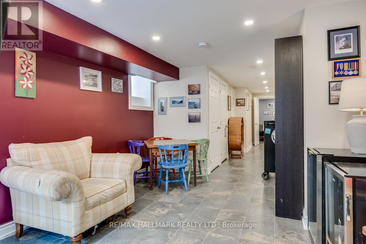 223 Wallace Avenue, Toronto, Ontario  M6H 1V5 - Photo 13 - W12193370