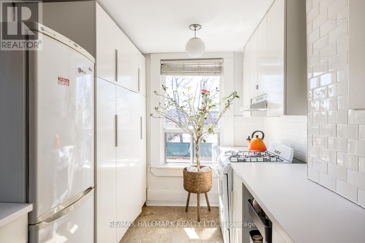 223 Wallace Avenue, Toronto, Ontario  M6H 1V5 - Photo 22 - W12193370