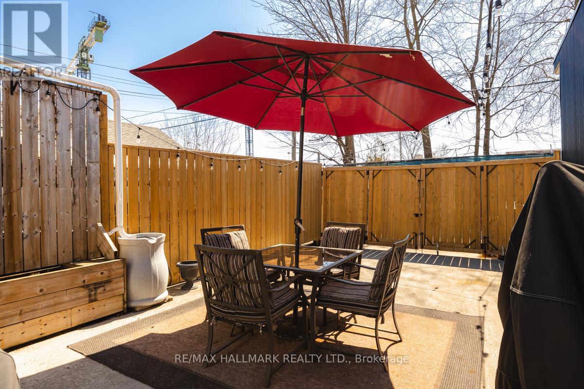 223 Wallace Avenue, Toronto, Ontario  M6H 1V5 - Photo 28 - W12193370