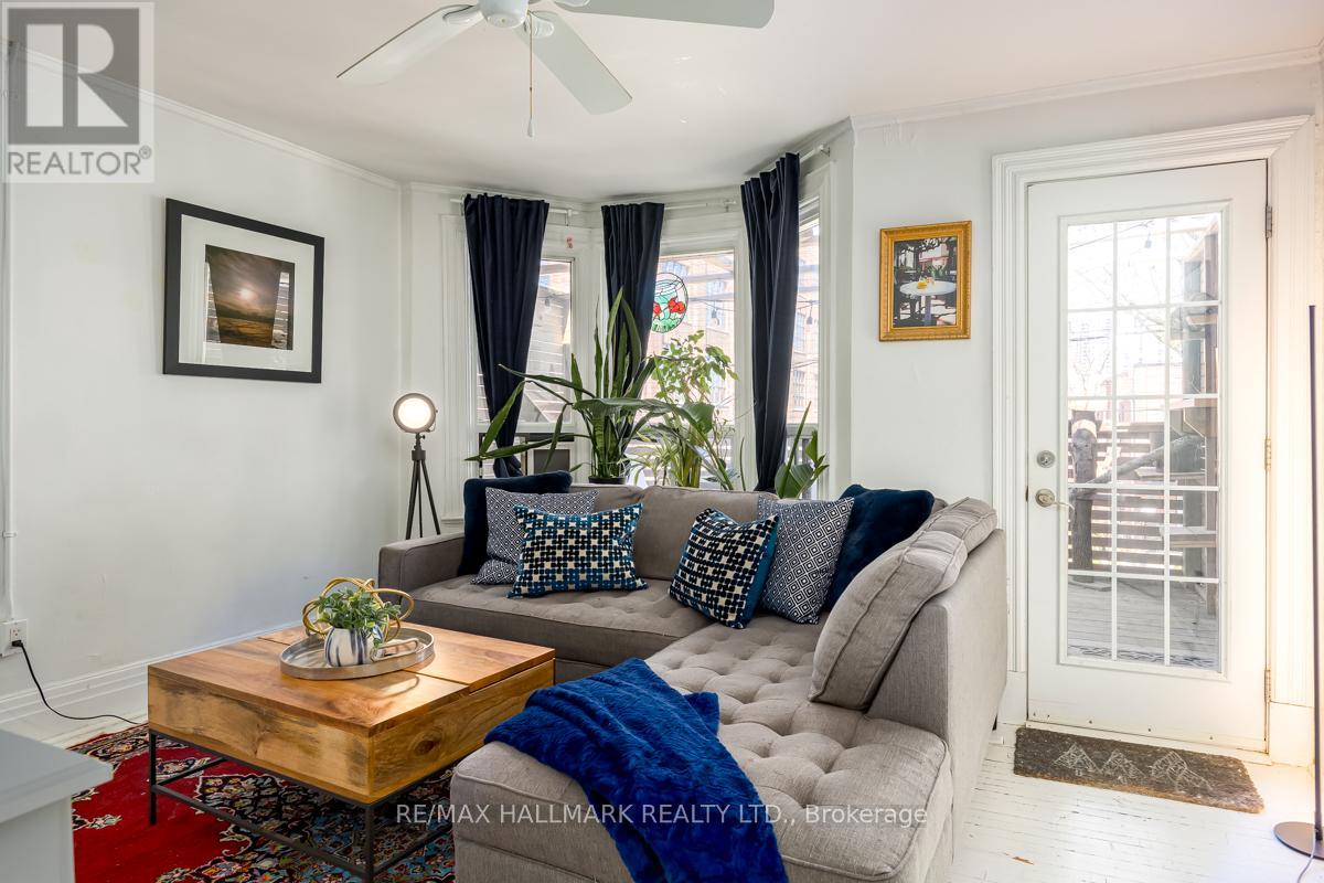 223 Wallace Avenue, Toronto, Ontario  M6H 1V5 - Photo 7 - W12193370