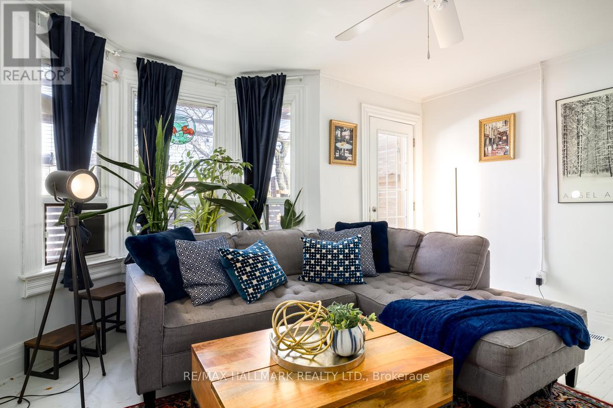 223 Wallace Avenue, Toronto, Ontario  M6H 1V5 - Photo 8 - W12193370