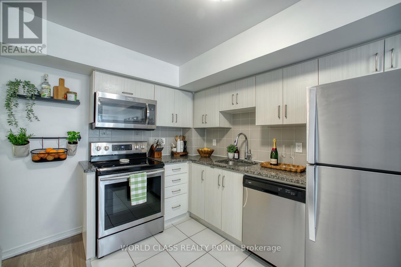 221 - 7 Applewood Lane E, Toronto, Ontario  M9C 0C1 - Photo 15 - W12193401