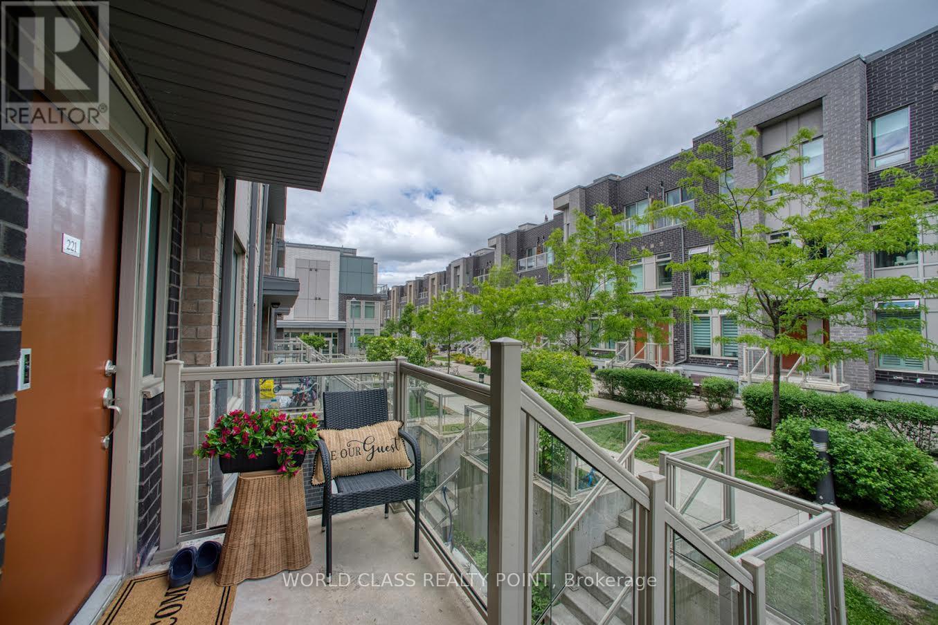 221 - 7 Applewood Lane E, Toronto, Ontario  M9C 0C1 - Photo 3 - W12193401
