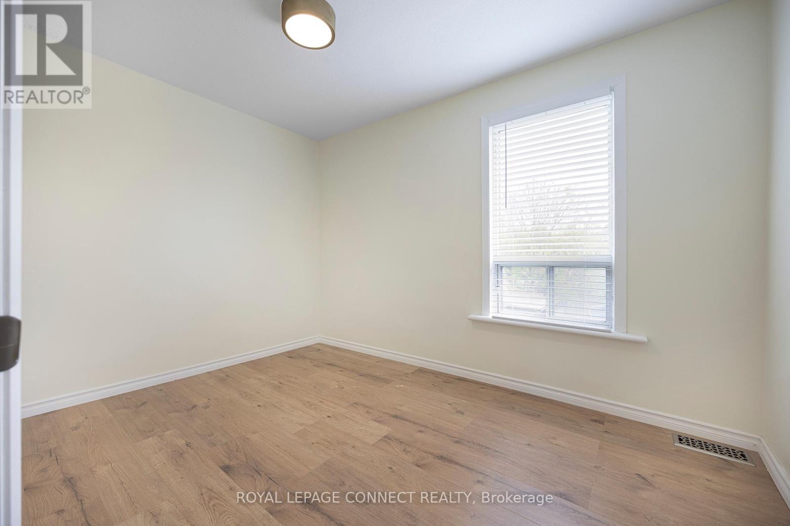 Upper - 319 Concord Avenue, Toronto, Ontario  M6H 2P7 - Photo 12 - W12193416
