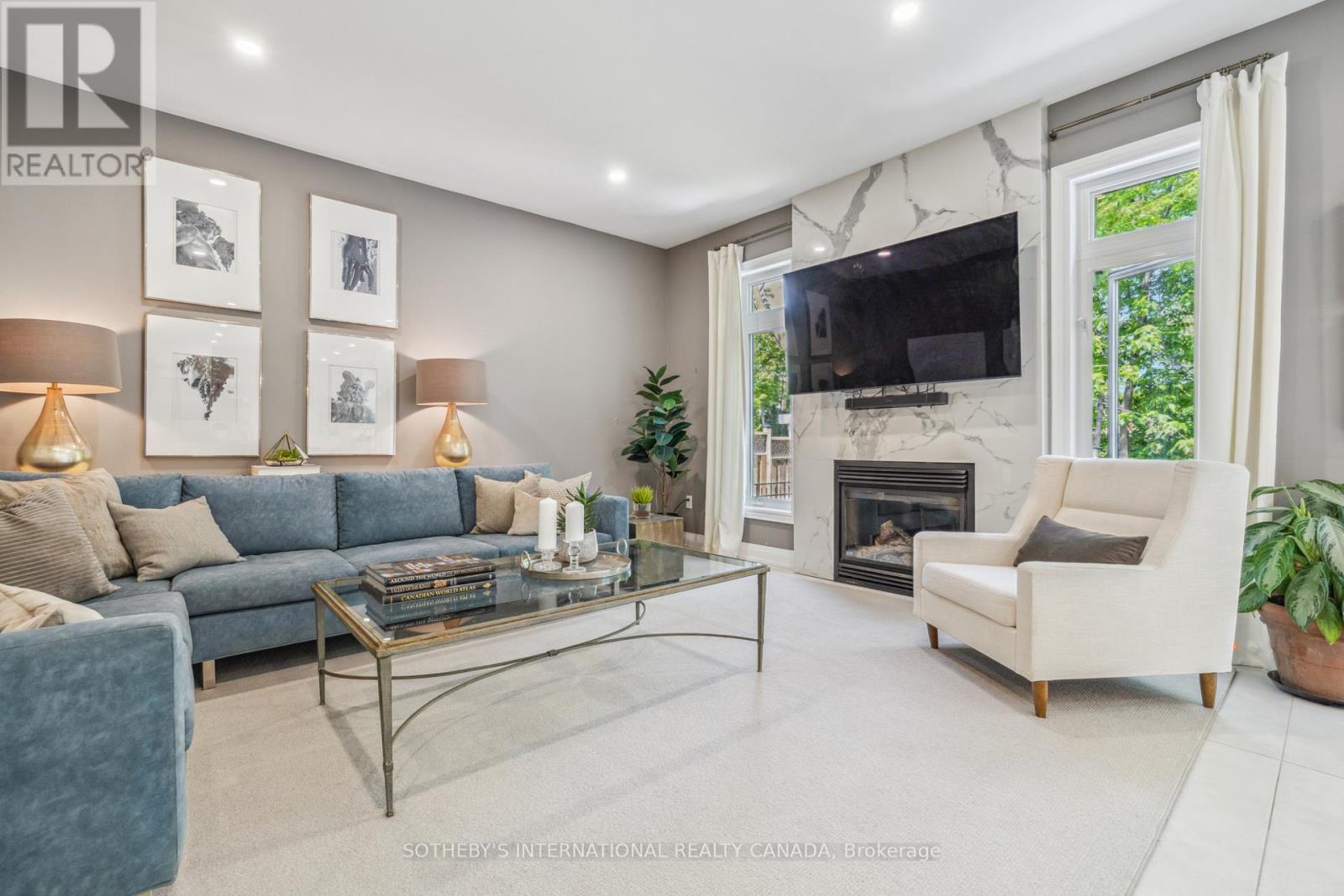 221 Carlini Court, Oakville, Ontario  L6K 3Y8 - Photo 12 - W12193418