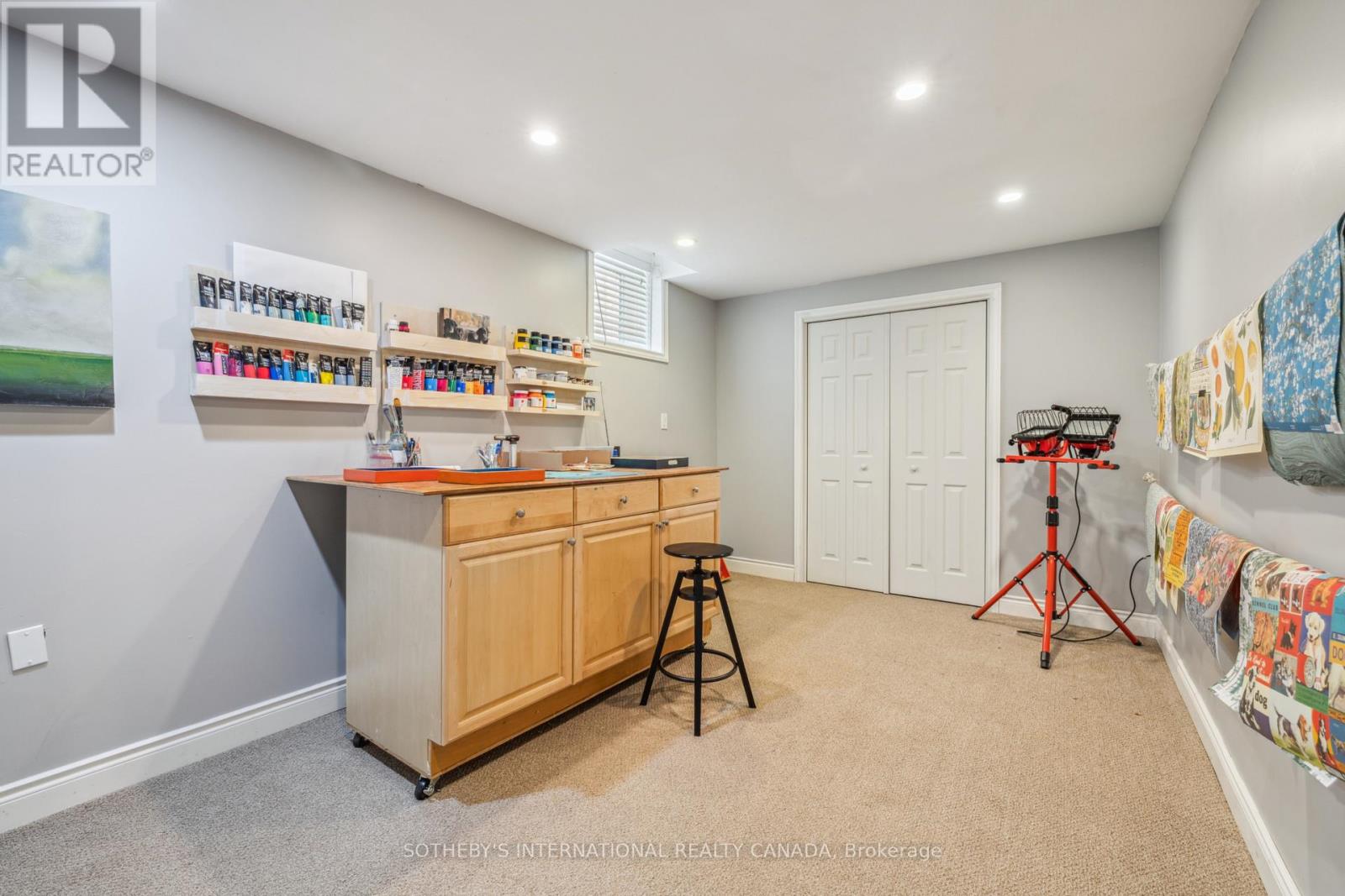 221 Carlini Court, Oakville, Ontario  L6K 3Y8 - Photo 34 - W12193418