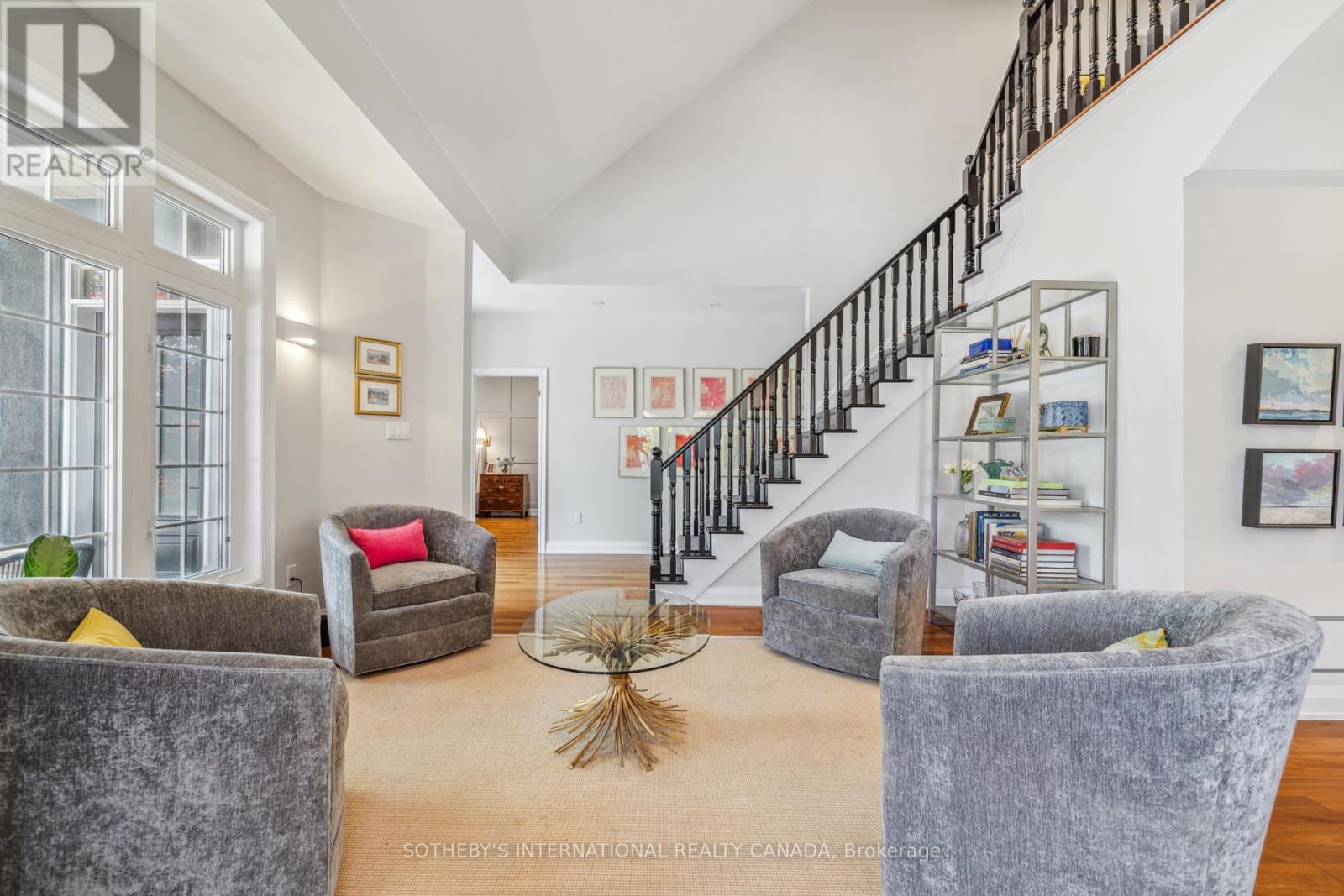 221 Carlini Court, Oakville, Ontario  L6K 3Y8 - Photo 6 - W12193418