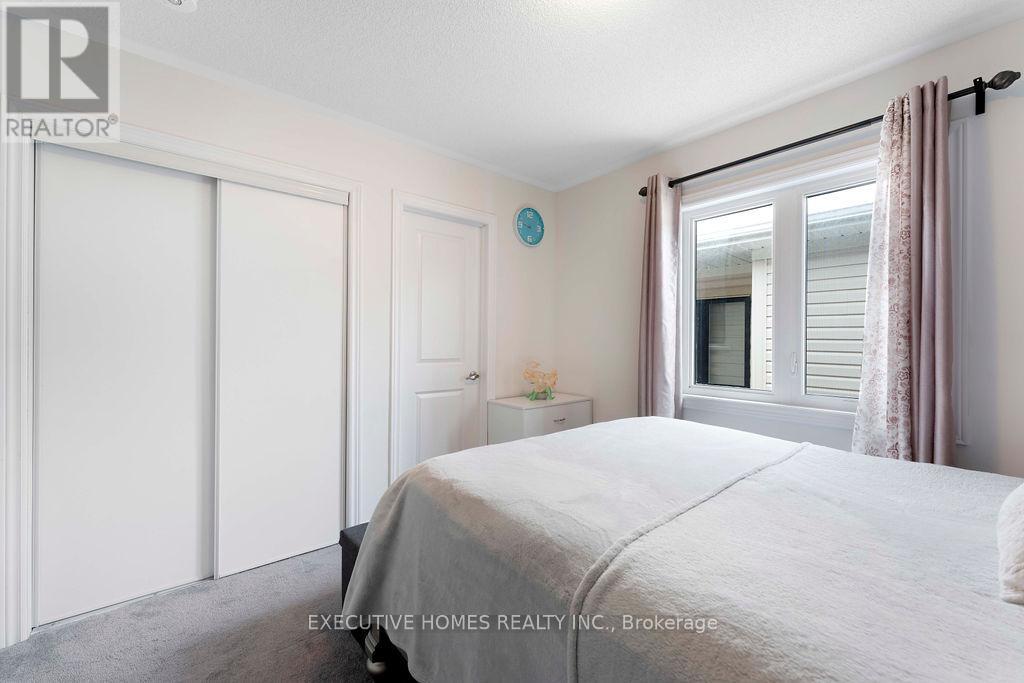 23 Kingsbury Trail, Barrie, Ontario  L9J 0W8 - Photo 14 - S12193510