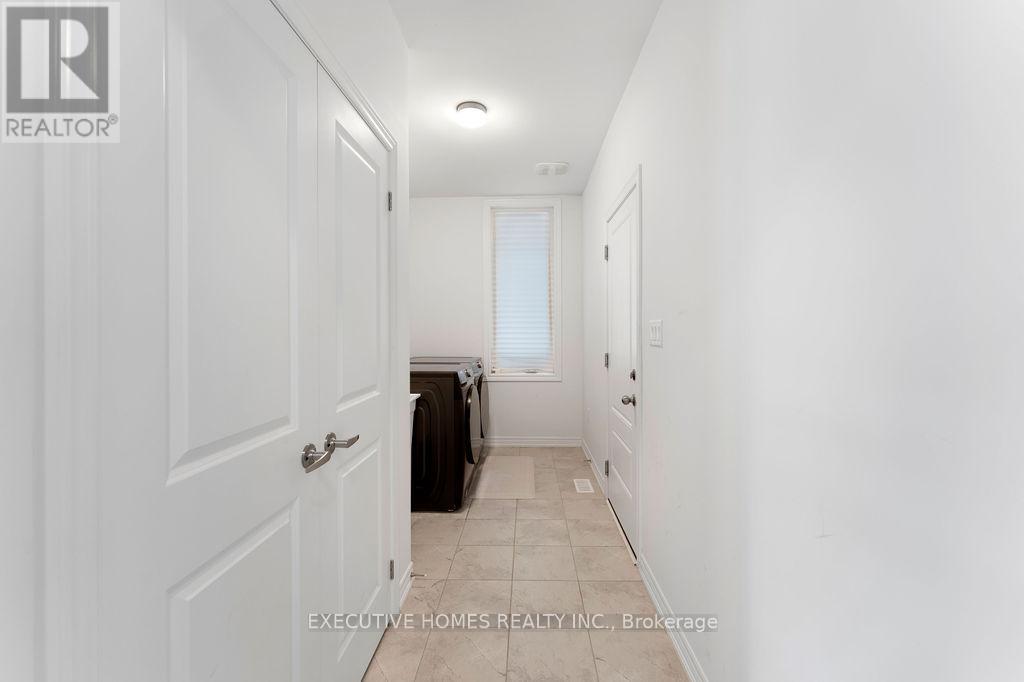 23 Kingsbury Trail, Barrie, Ontario  L9J 0W8 - Photo 26 - S12193510