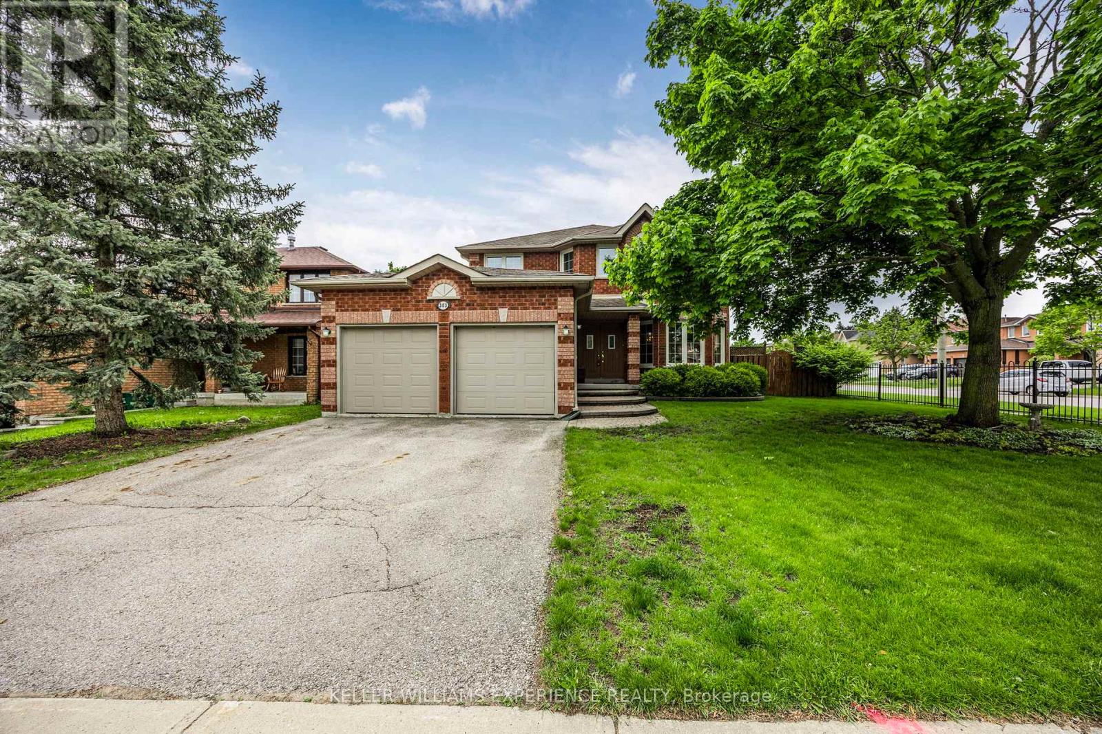 303 Livingstone Street W, Barrie, Ontario  L4N 7C2 - Photo 1 - S12193598
