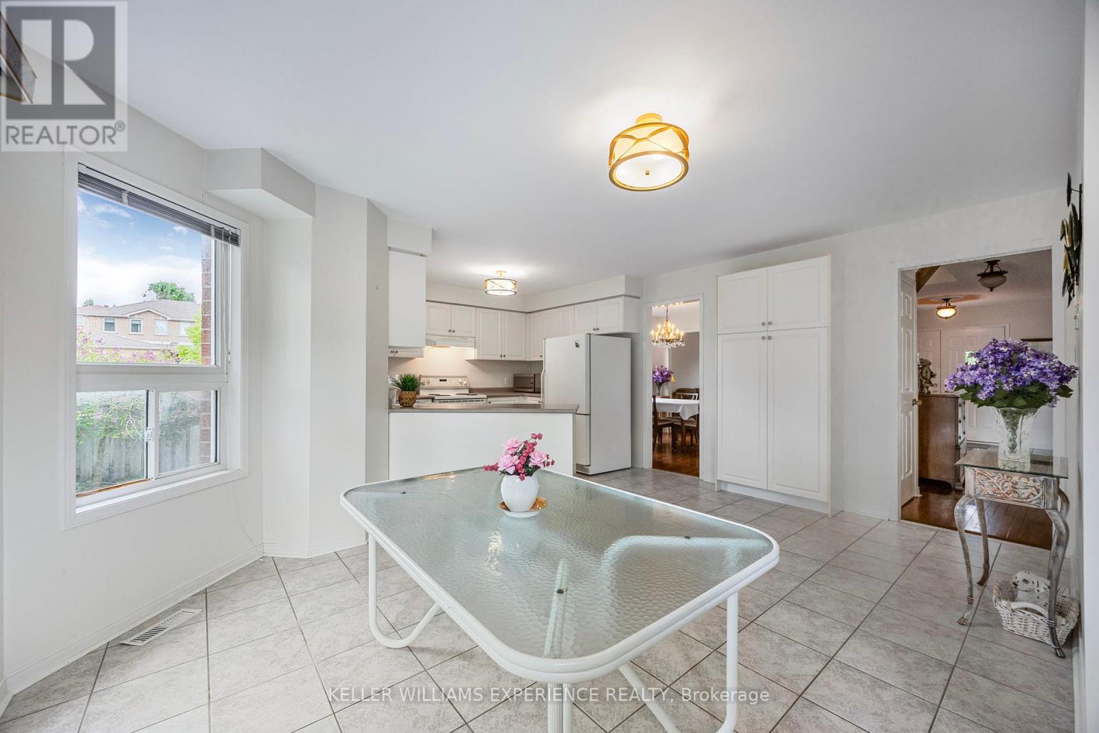 303 Livingstone Street W, Barrie, Ontario  L4N 7C2 - Photo 22 - S12193598