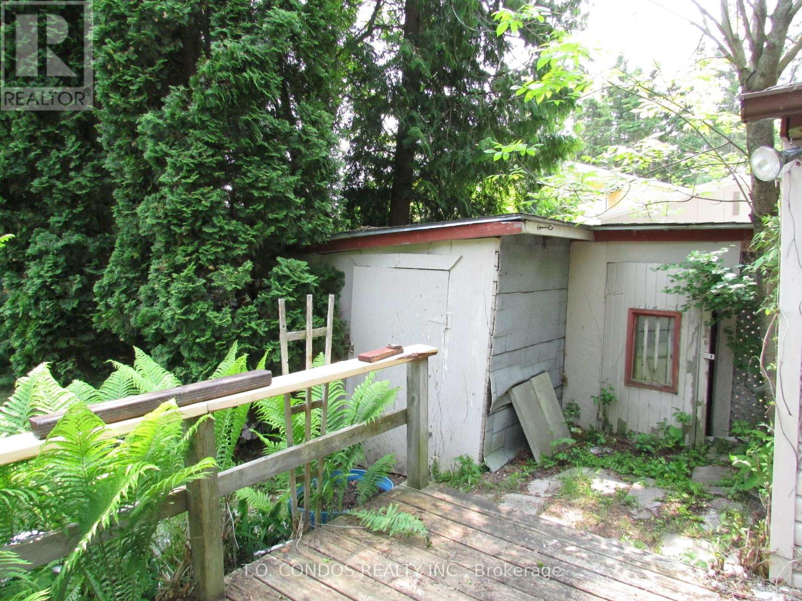 688 North Shore Drive E, Otonabee-South Monaghan, Ontario  K0L 1B0 - Photo 29 - X12193406