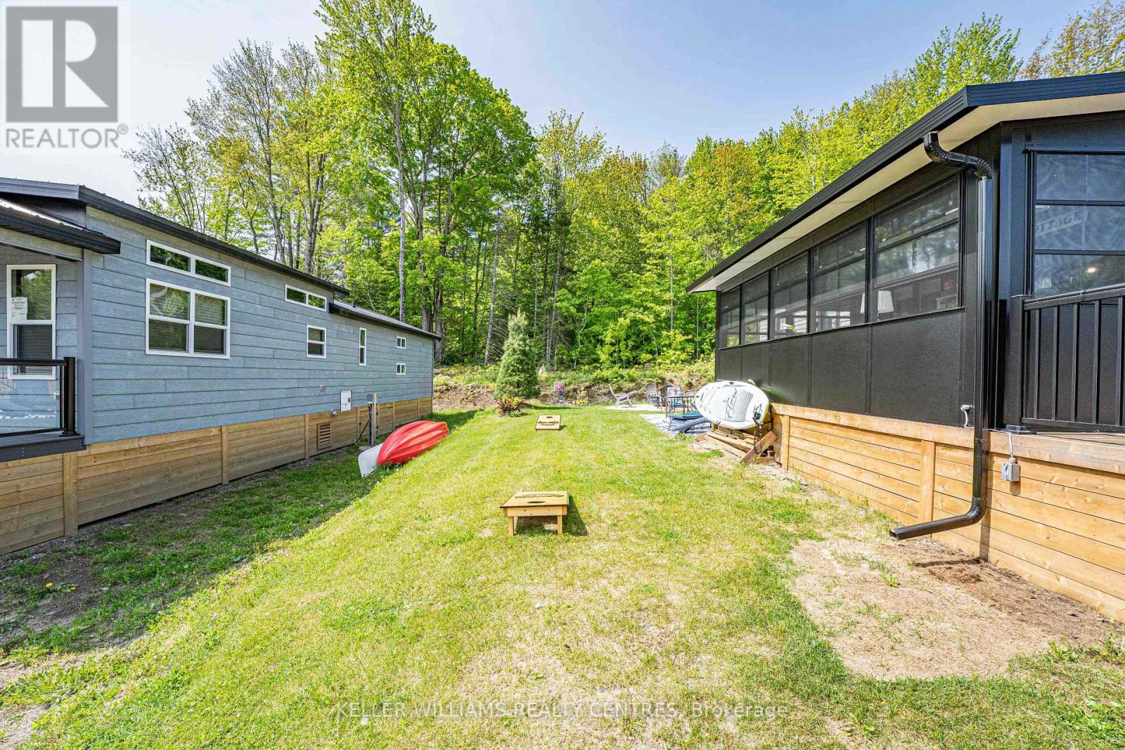 #38 Lakeridge - 1047 Bonnie Lake Camp Road, Bracebridge, Ontario  P1L 1W9 - Photo 12 - X12193410