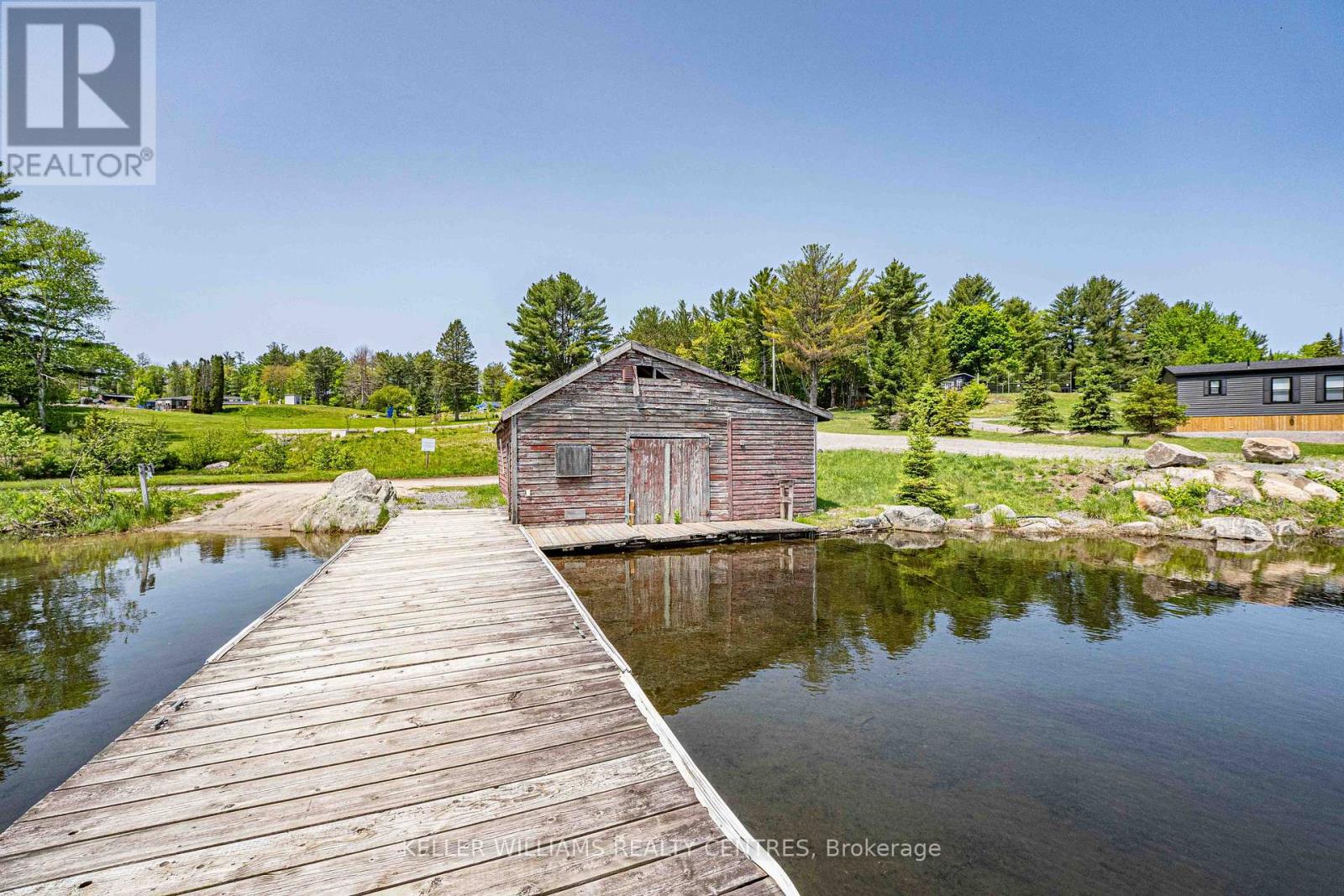 #38 Lakeridge - 1047 Bonnie Lake Camp Road, Bracebridge (Macaulay), Ontario  P1L 1W9 - Photo 46 - X12193410
