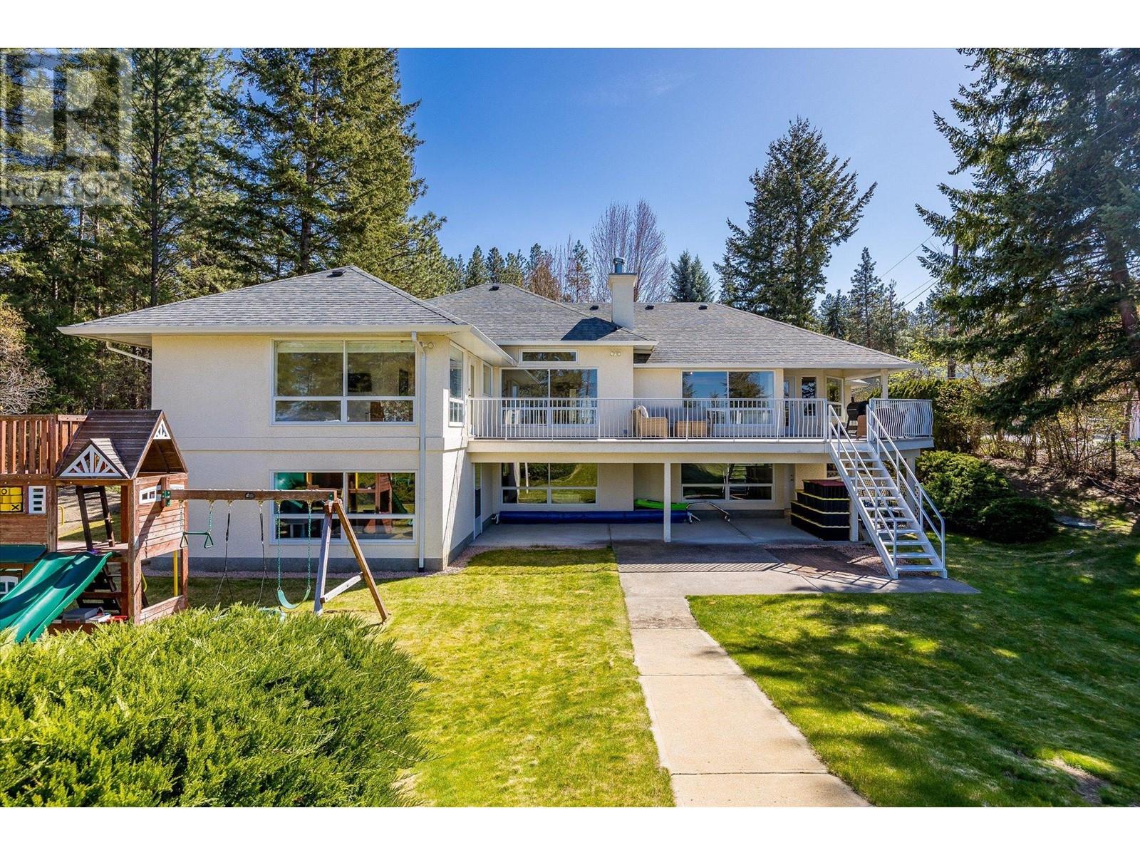 3716 Luxmoore Road, Kelowna, British Columbia  V1W 4C7 - Photo 44 - 10350657