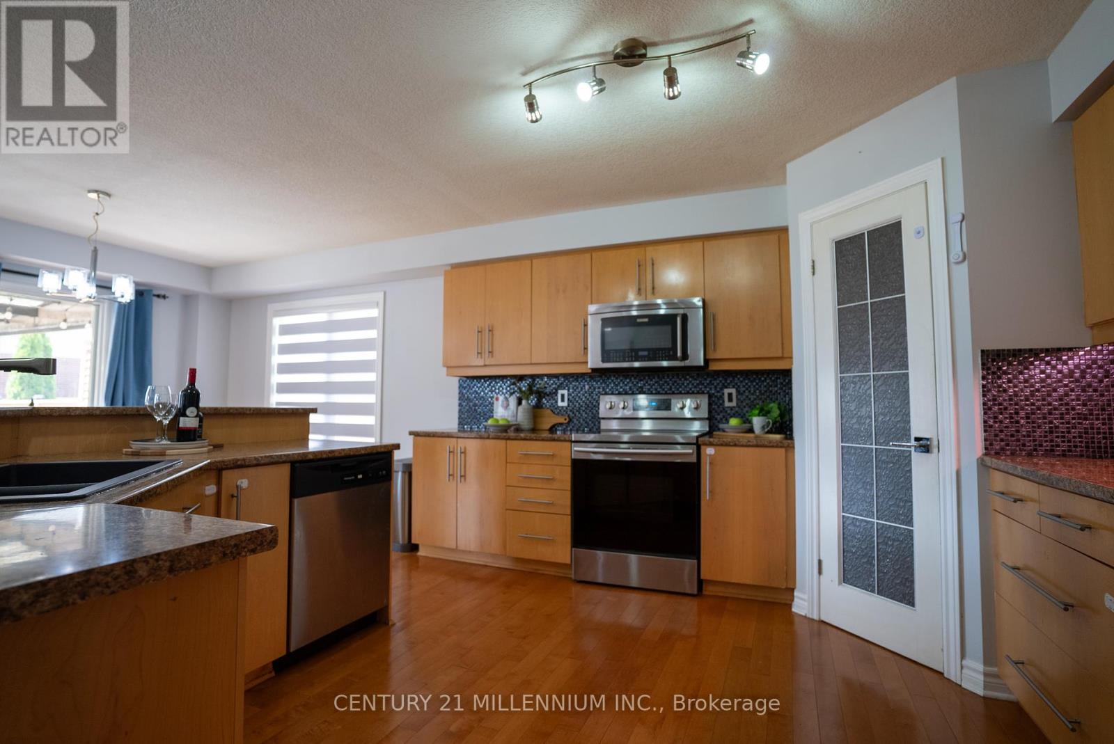 Photo 17 of 43 for 2427 Asima Drive