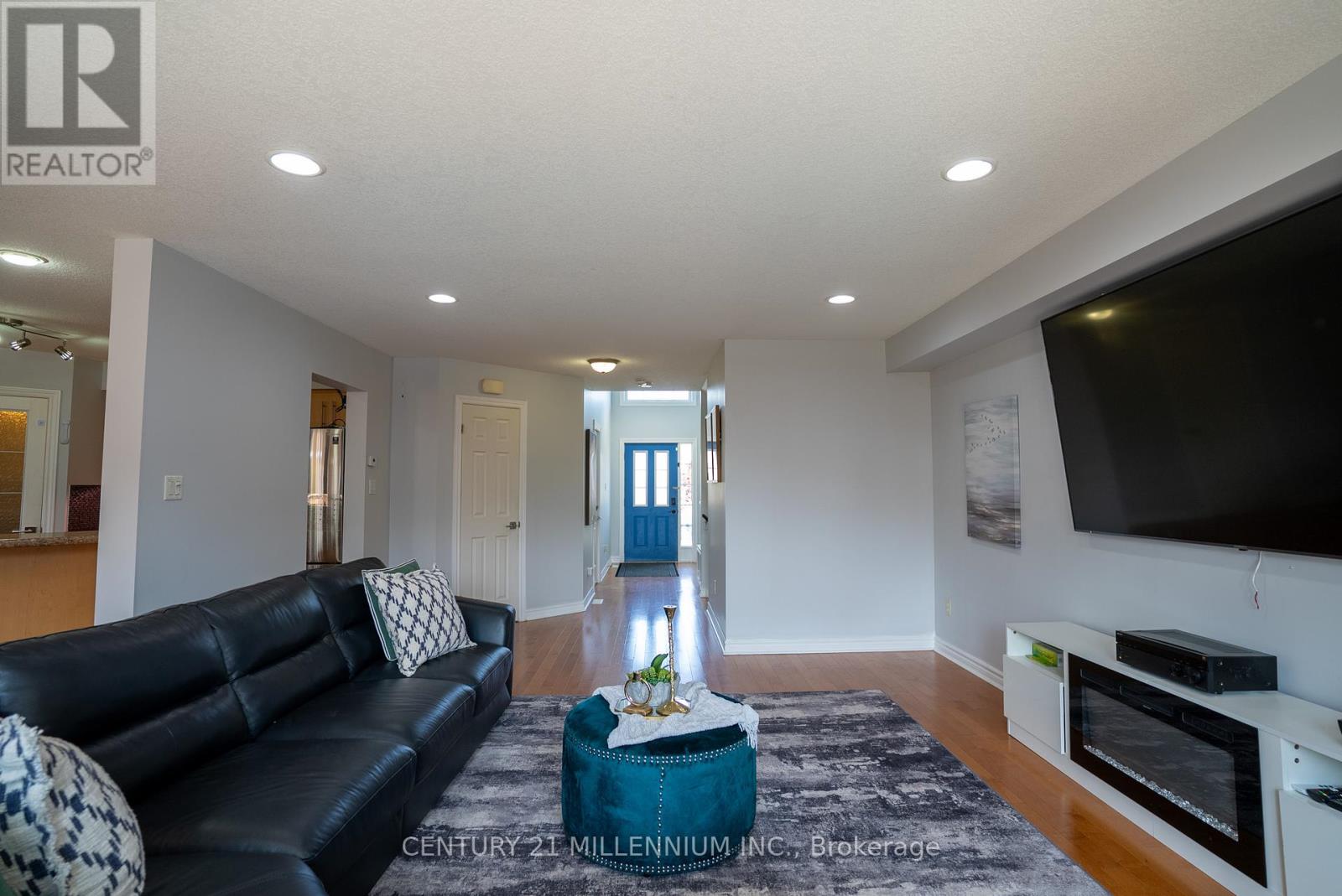 Photo 9 of 43 for 2427 Asima Drive