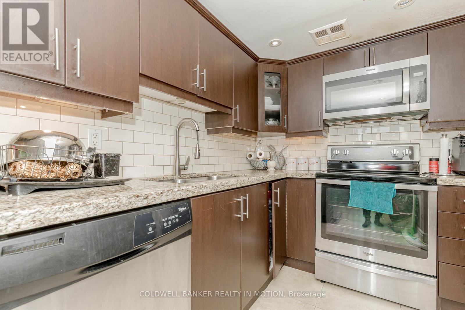 2109 - 350 Webb Drive, Mississauga, Ontario  L5B 3W4 - Photo 23 - W12193548