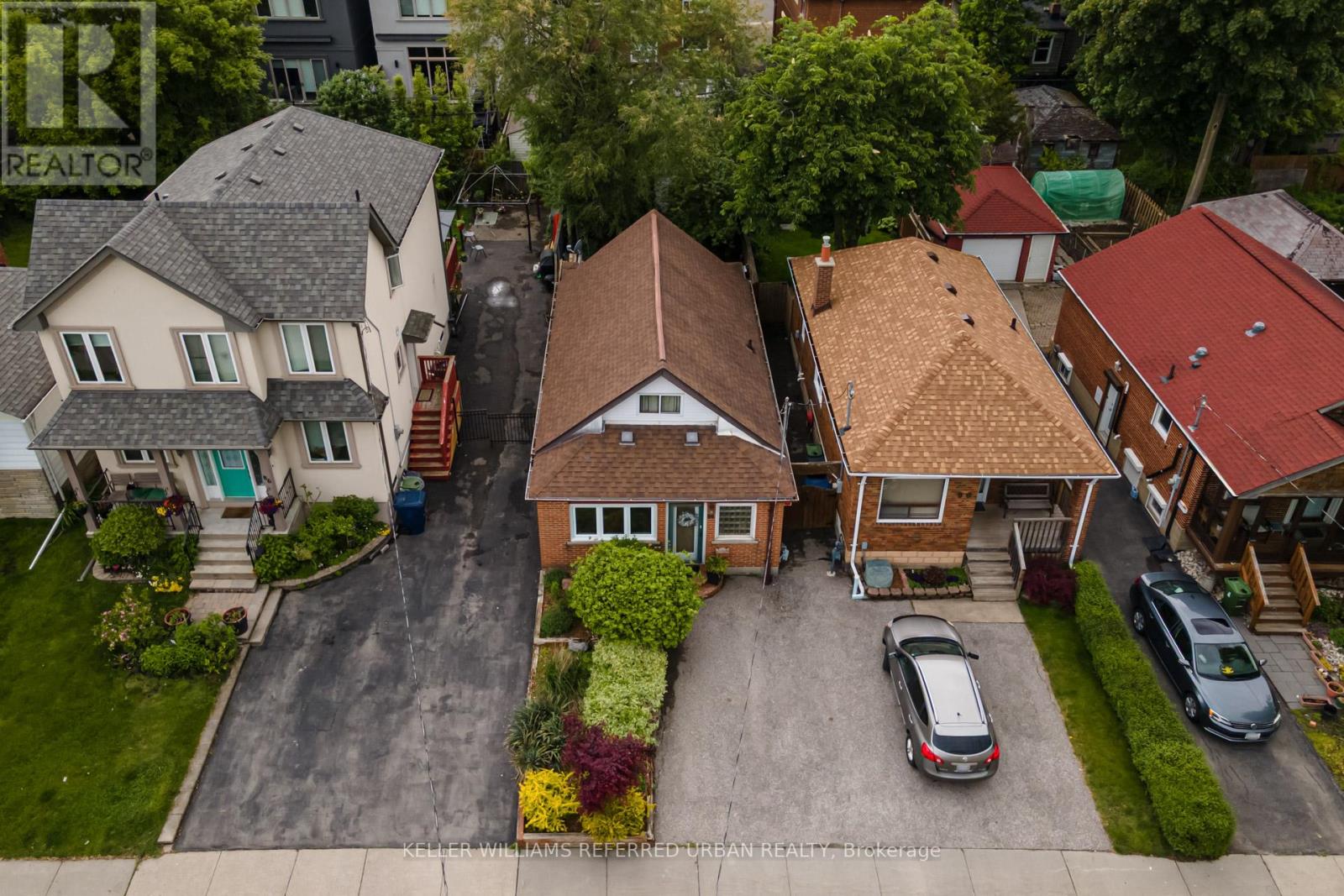 88 SIXTEENTH STREET, Toronto, Ontario