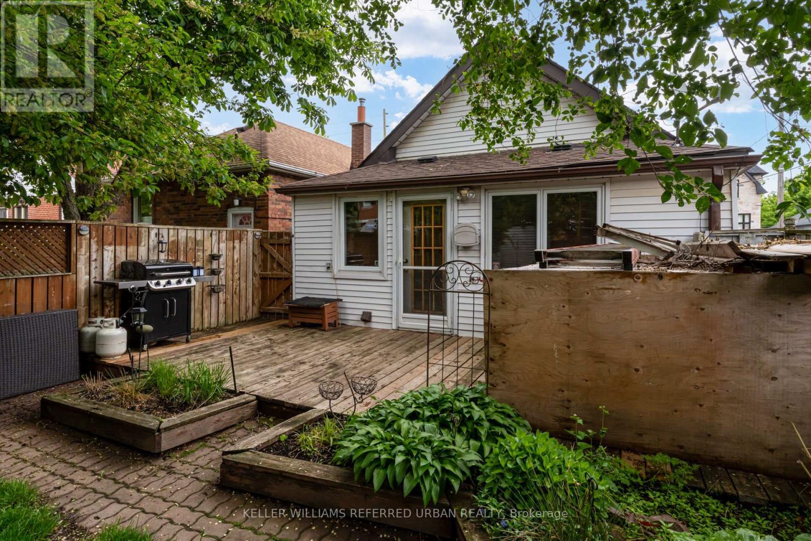 88 Sixteenth Street, Toronto, Ontario  M8V 3K1 - Photo 12 - W12193585