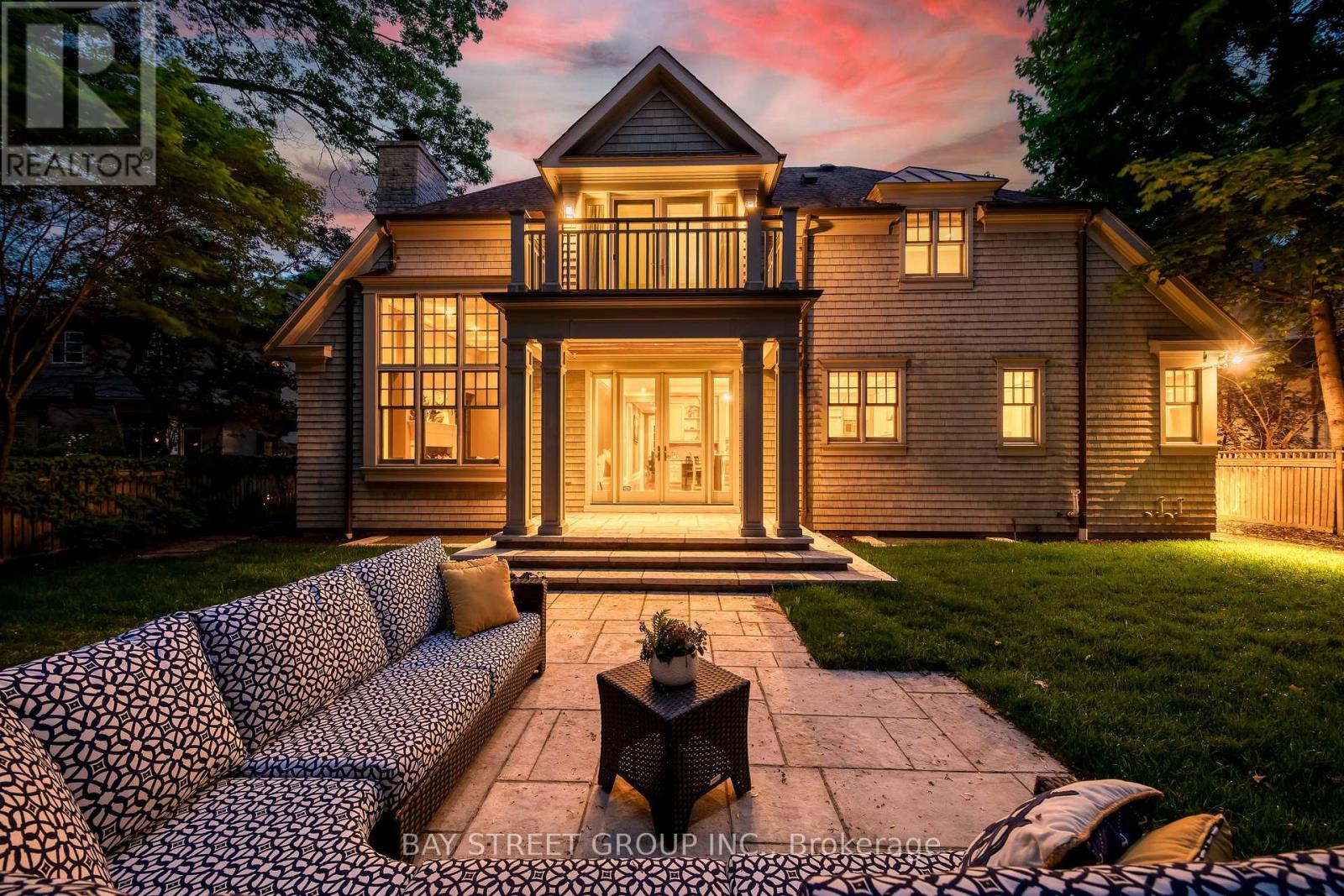 1049 Cedar Grove Boulevard, Oakville, Ontario  L6J 2C2 - Photo 48 - W12193610