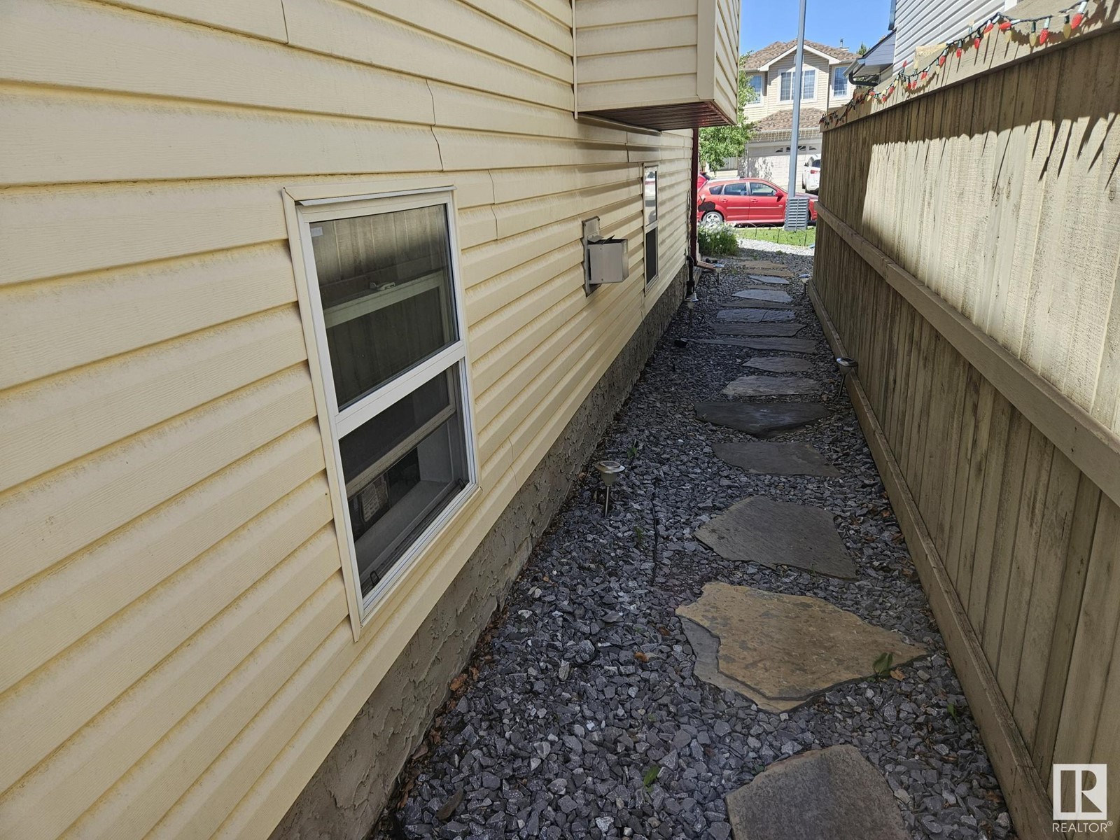 8507 8 Av Sw, Edmonton, Alberta  T6X 1J3 - Photo 4 - E4439483
