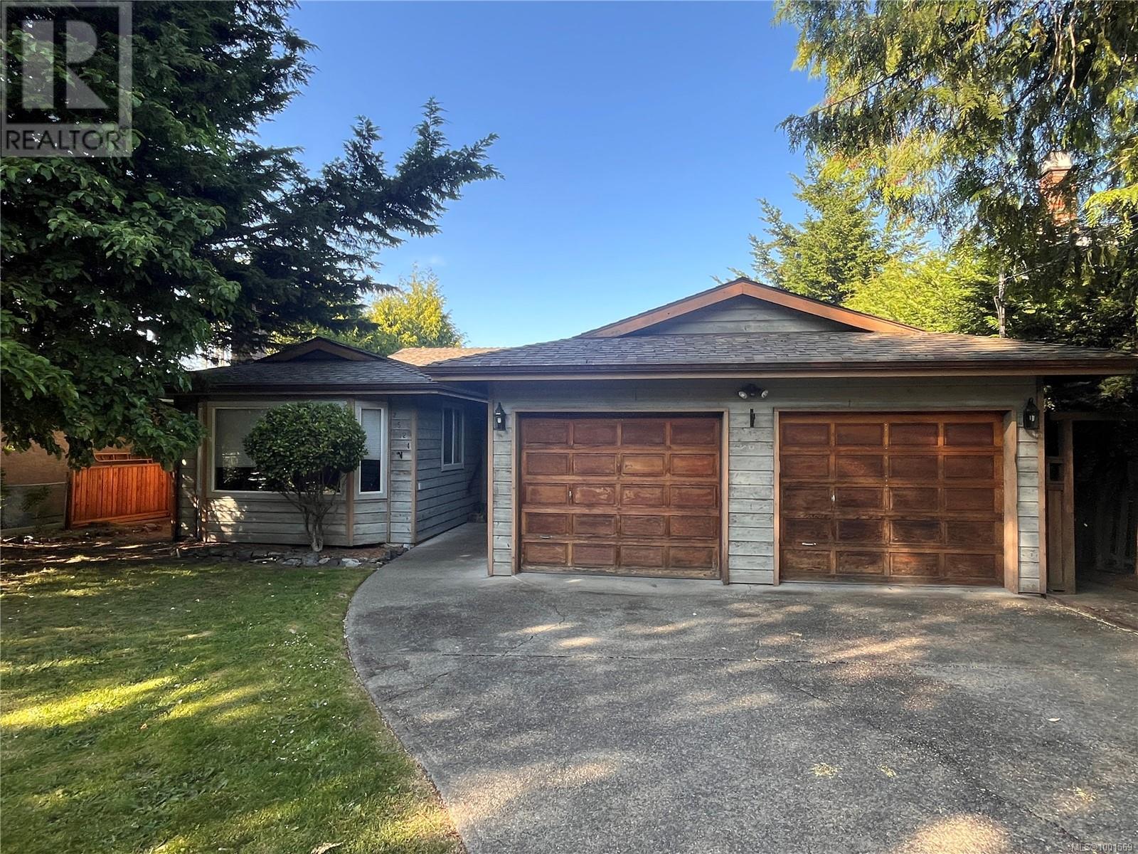 Property at 2524 Sooke Rd image 1