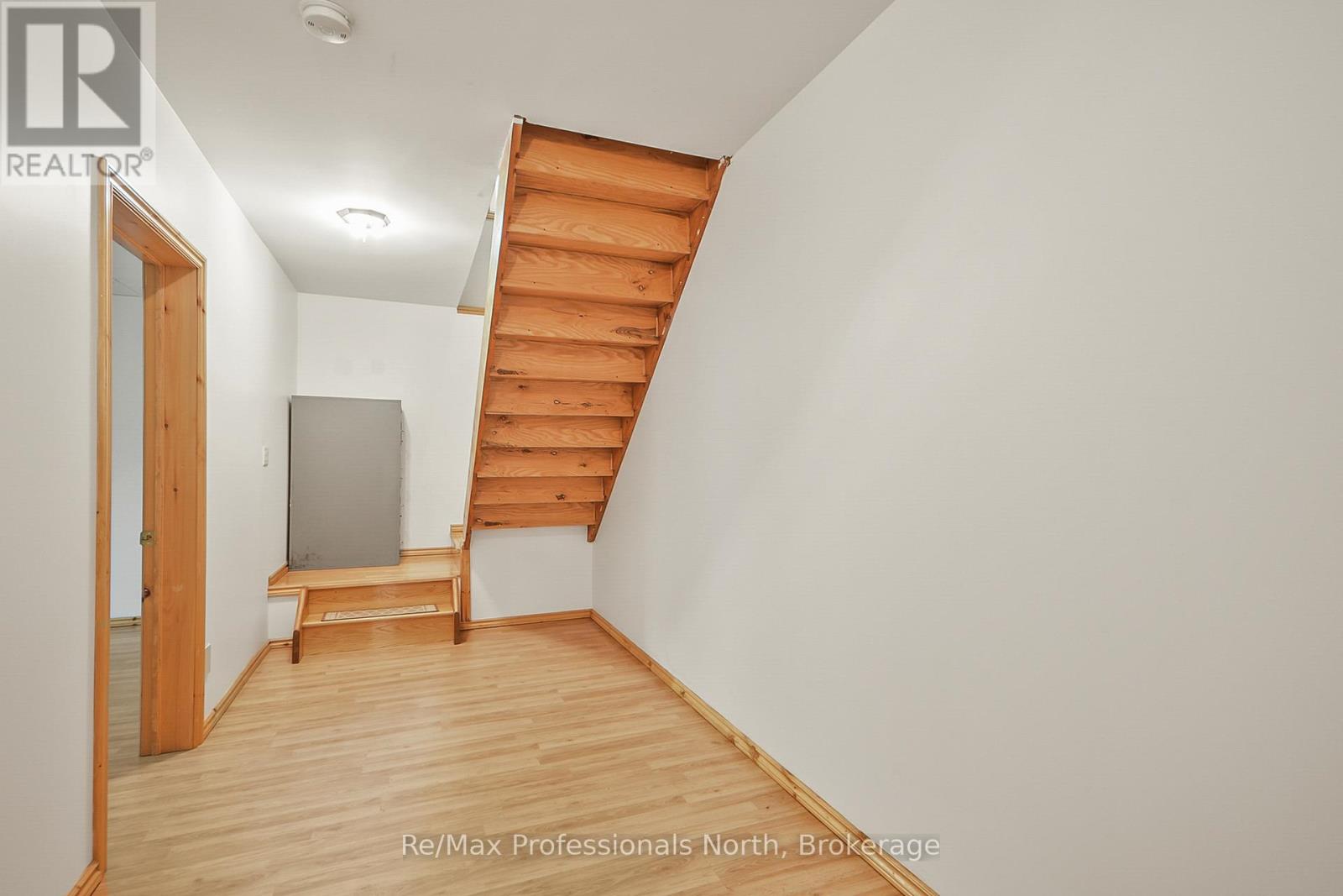 490 Brown Street, Gravenhurst, Ontario  P1P 1G6 - Photo 24 - X12192765