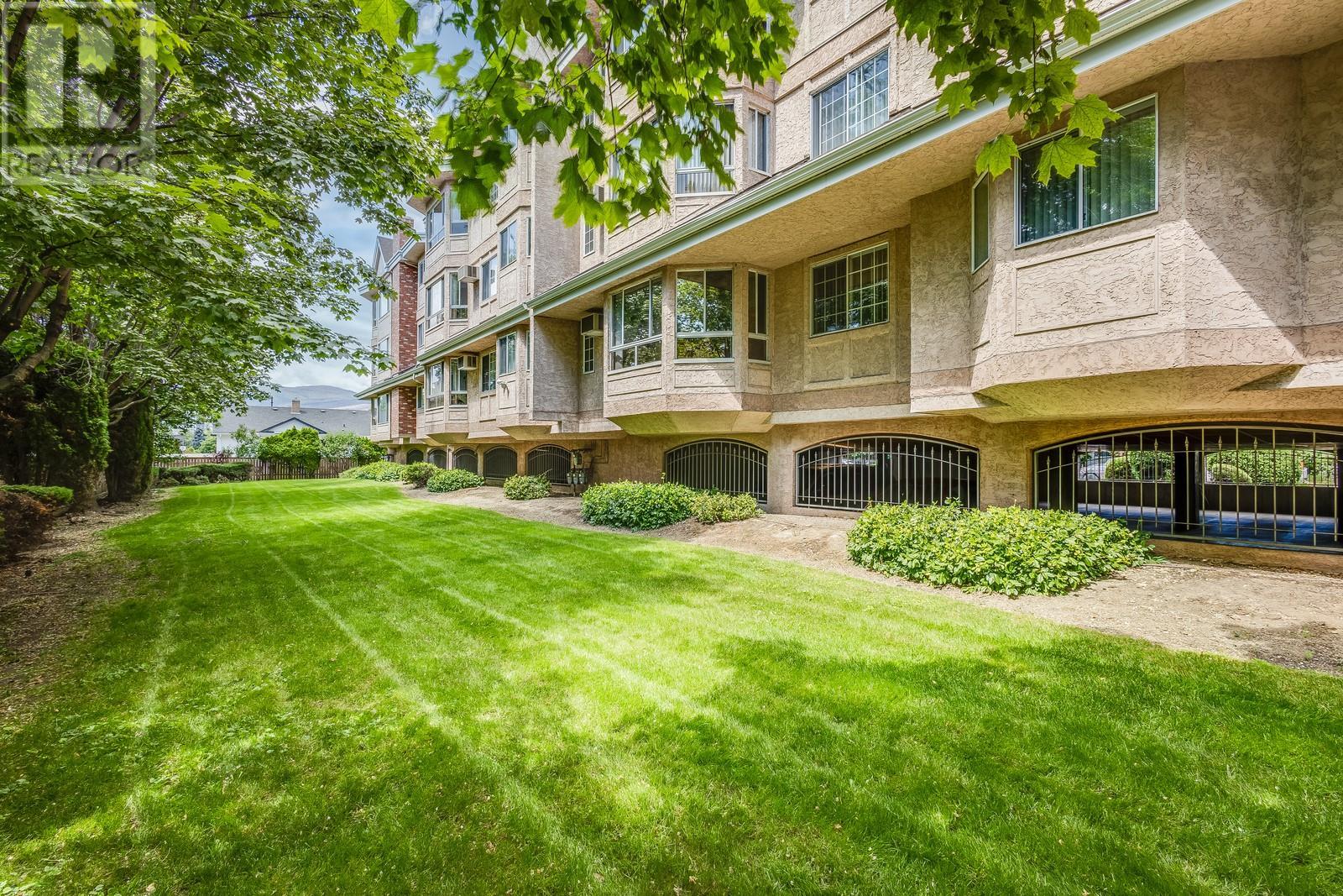 945 Lawrence Avenue Unit# 104, Kelowna, BC V1Y6M3