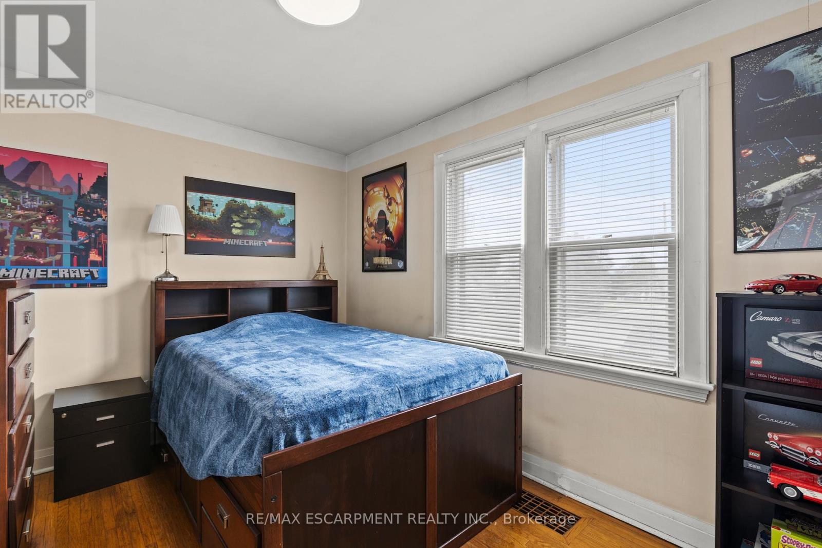 29 Barons Avenue S, Hamilton (Bartonville), Ontario  L8K 2Y1 - Photo 17 - X12193472