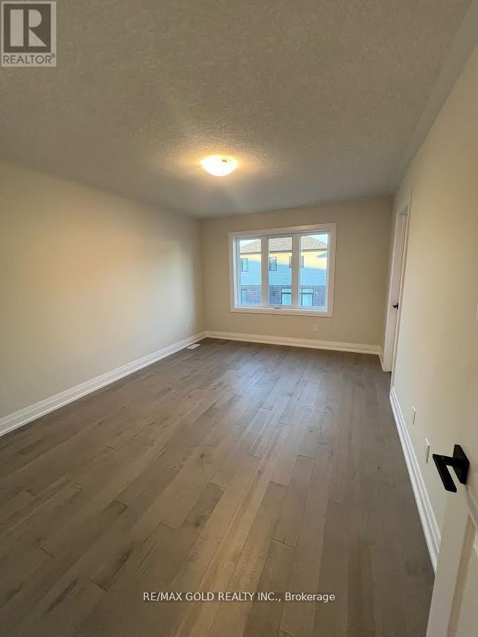 23 Jacob Detweiller Drive, Kitchener, Ontario  N2P 0K7 - Photo 10 - X12193590