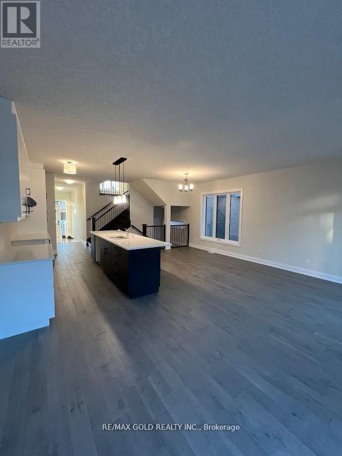 23 Jacob Detweiller Drive, Kitchener, Ontario  N2P 0K7 - Photo 2 - X12193590