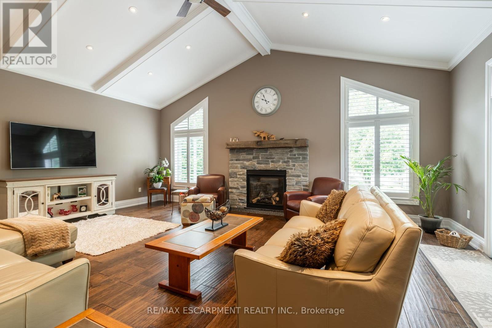 979 Garden Lane, Hamilton, Ontario  L8B 1P2 - Photo 21 - X12193602