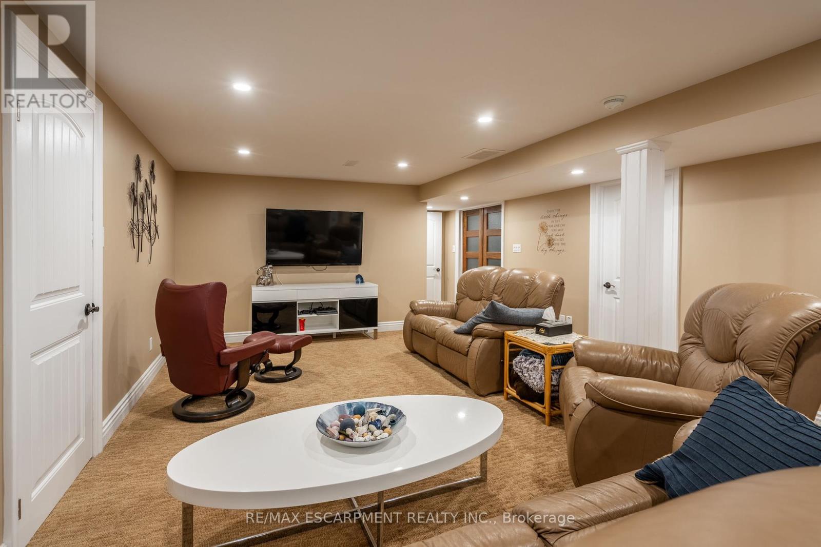 979 Garden Lane, Hamilton, Ontario  L8B 1P2 - Photo 26 - X12193602