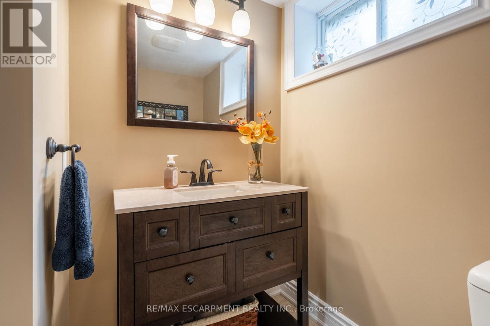 979 Garden Lane, Hamilton, Ontario  L8B 1P2 - Photo 29 - X12193602