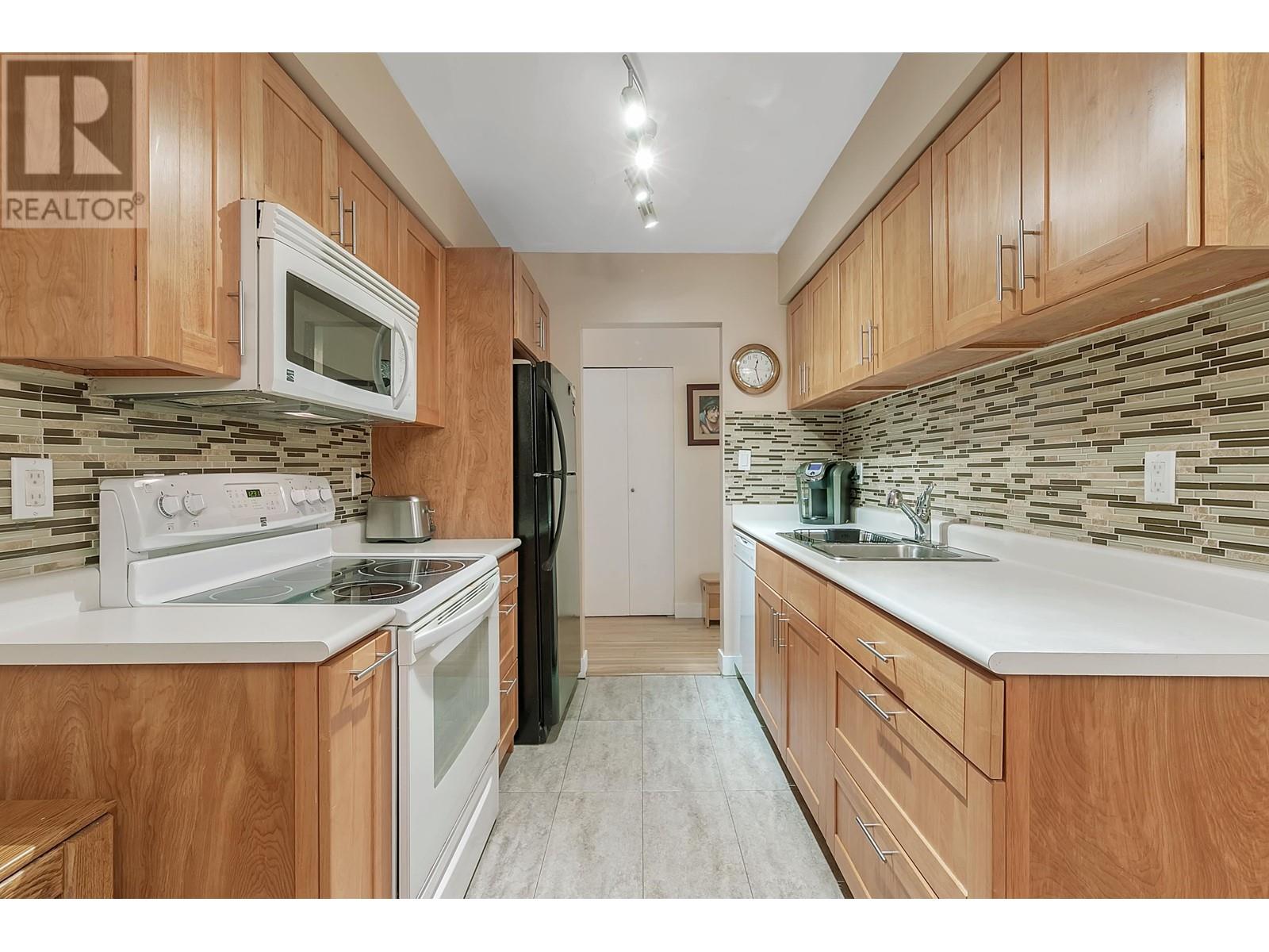 122 4363 Halifax Street, Burnaby, British Columbia  V5C 5Z3 - Photo 7 - R3010801