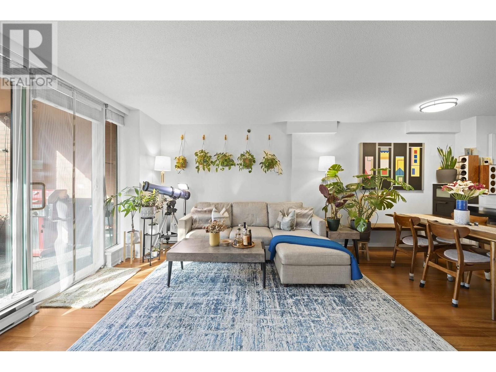 106 503 W 16TH AVENUE, Vancouver, British Columbia