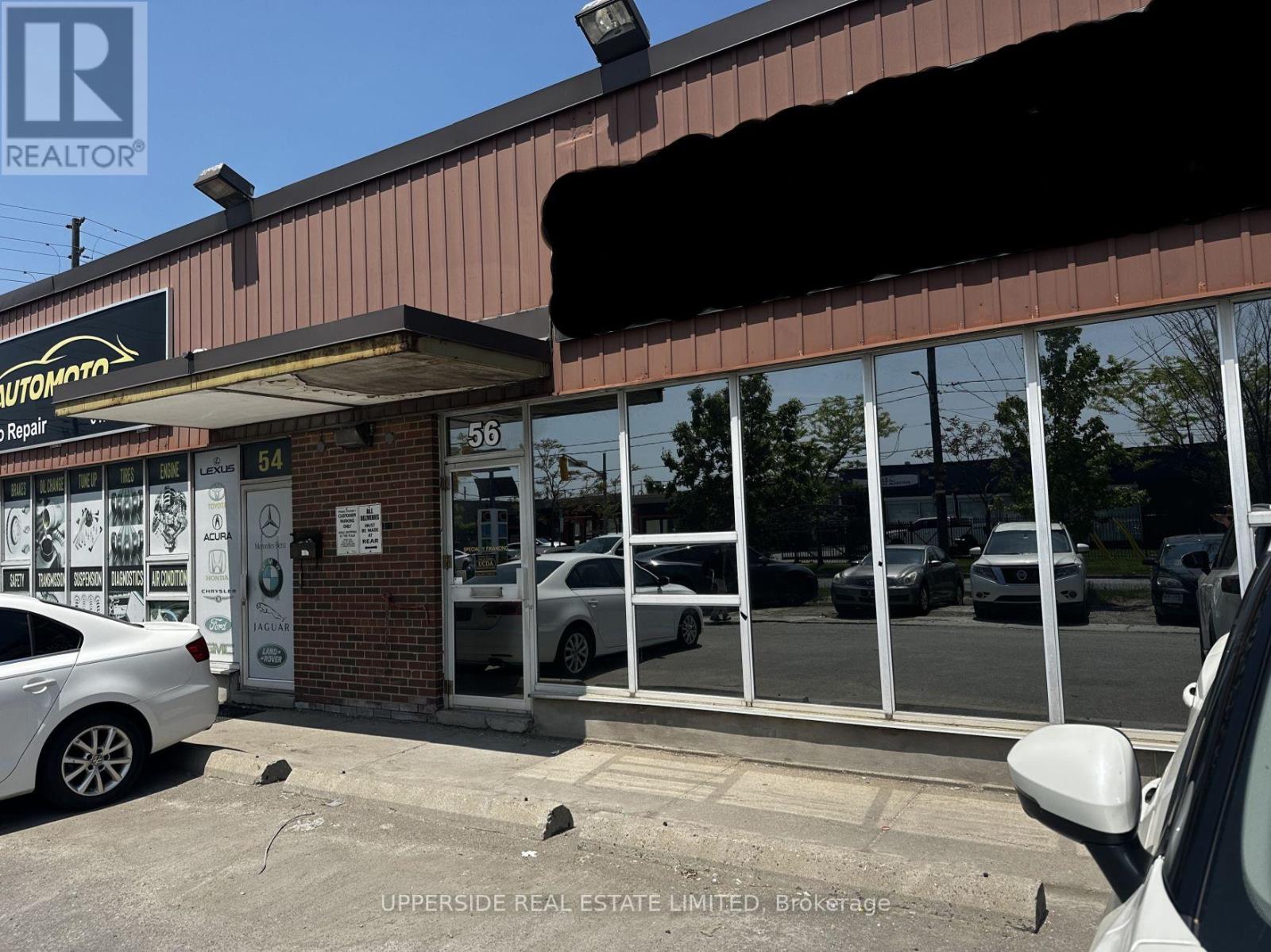 56 Toro Road, Toronto, Ontario  M3J 2A4 - Photo 2 - W12136866