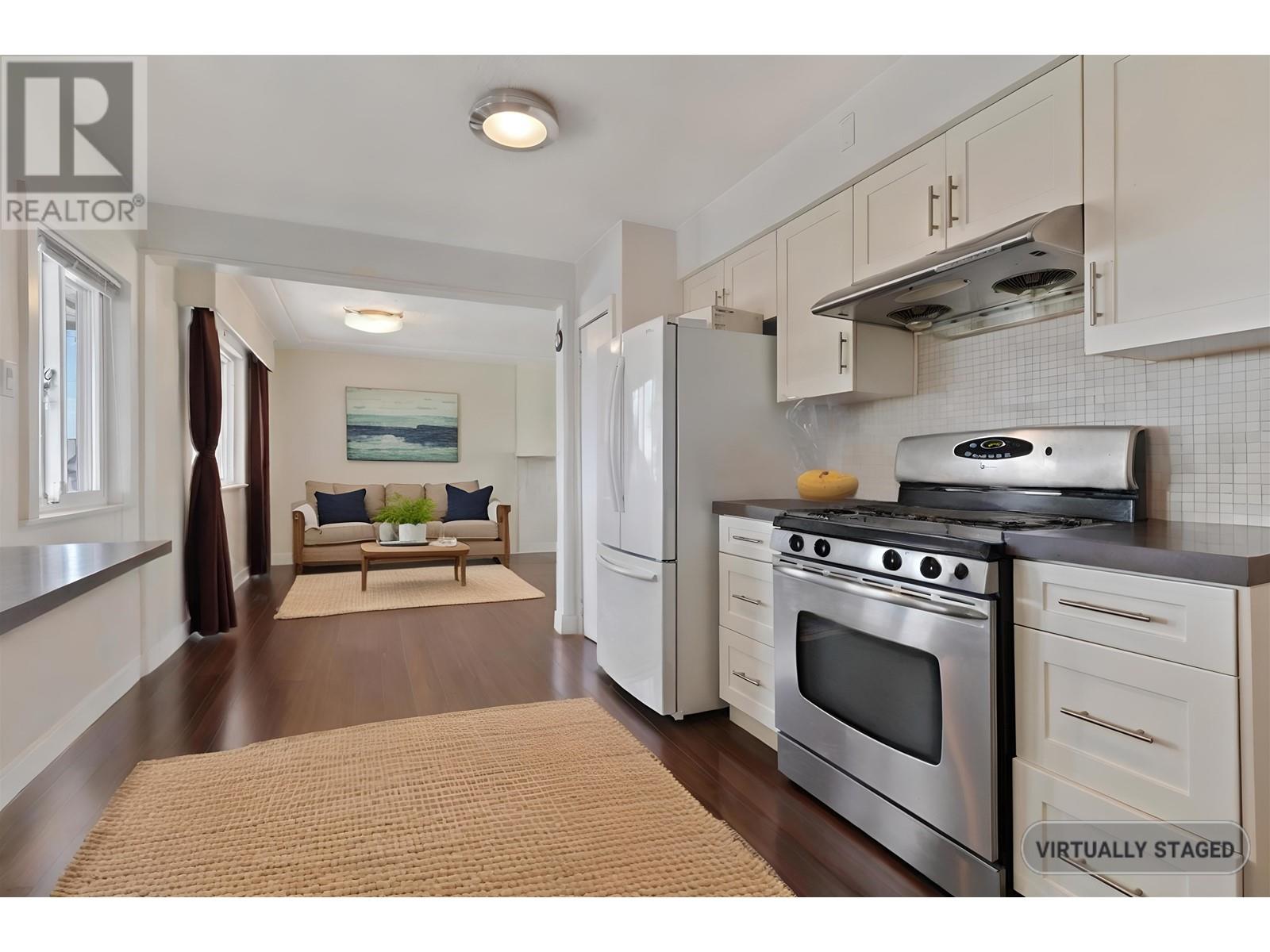 946 Quadling Avenue, Coquitlam, British Columbia  V3K 2A7 - Photo 8 - R3010799