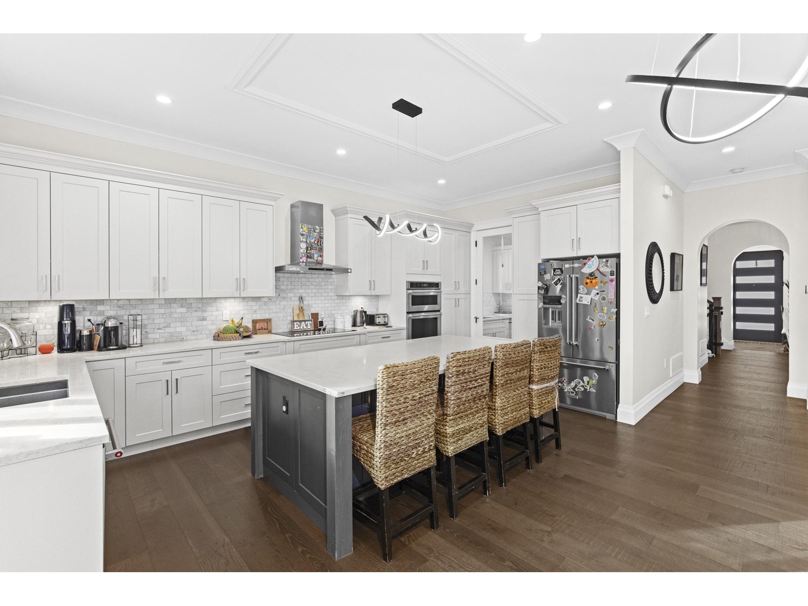 Property at 16696 18 AVENUE image 3