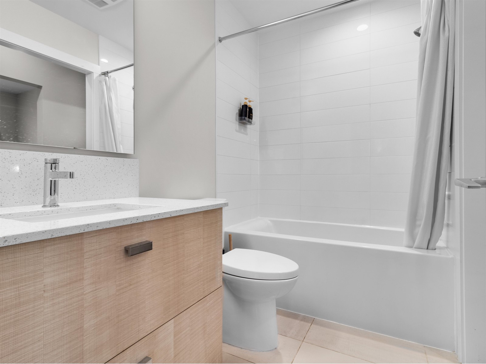 409 10838 Whalley Boulevard, Surrey, British Columbia  V3R 0G8 - Photo 25 - R2969619