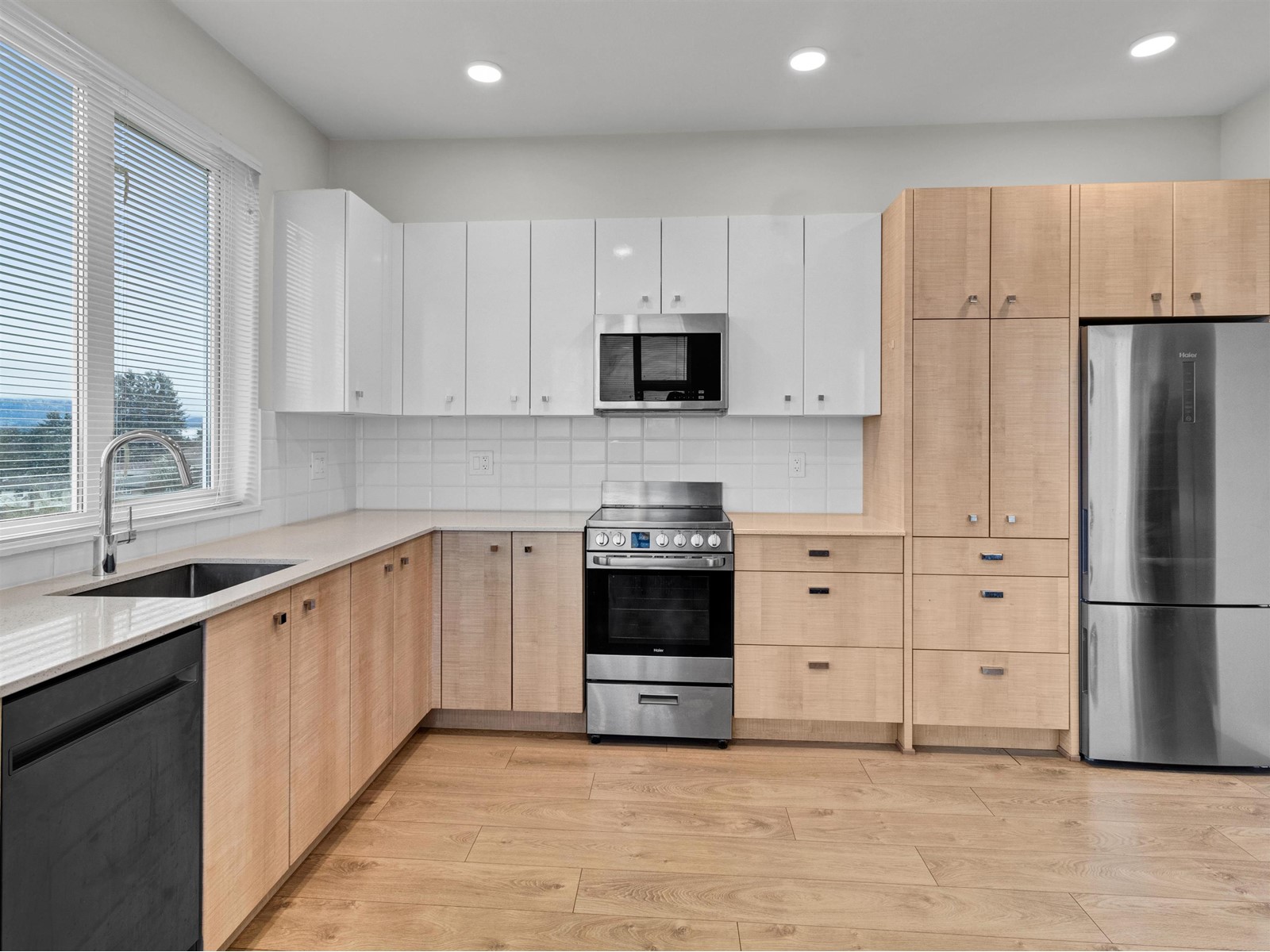 409 10838 Whalley Boulevard, Surrey, British Columbia  V3R 0G8 - Photo 14 - R2969619
