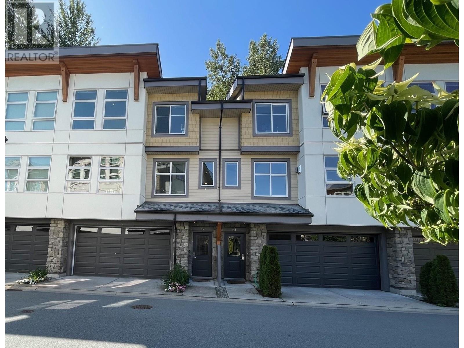 40 39548 Loggers Lane, Squamish, British Columbia  V8B 0V7 - Photo 1 - R3009107