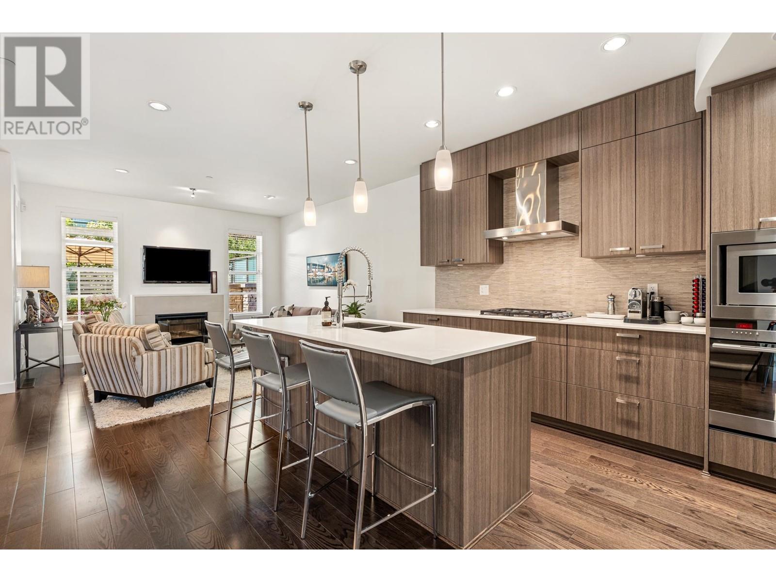 Property at 631 14TH STREET image 3
