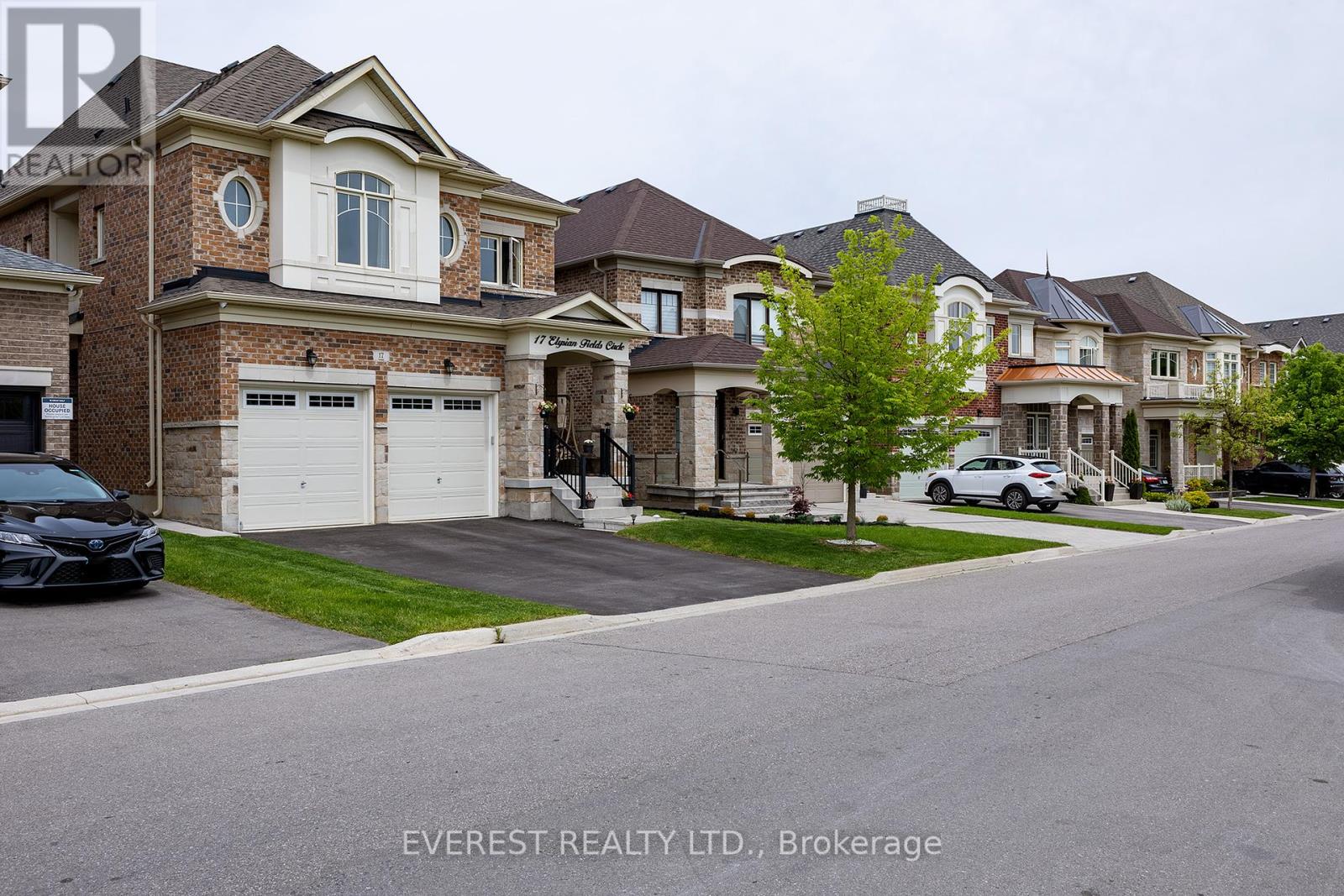 Property at 17 ELYSIAN FIELD CIRCLE E image 3
