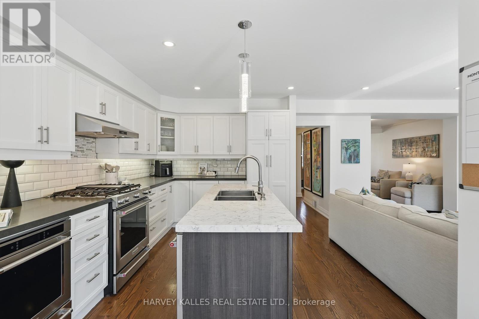 219 Delhi Avenue, Toronto, Ontario  M3H 1A9 - Photo 16 - C12193641
