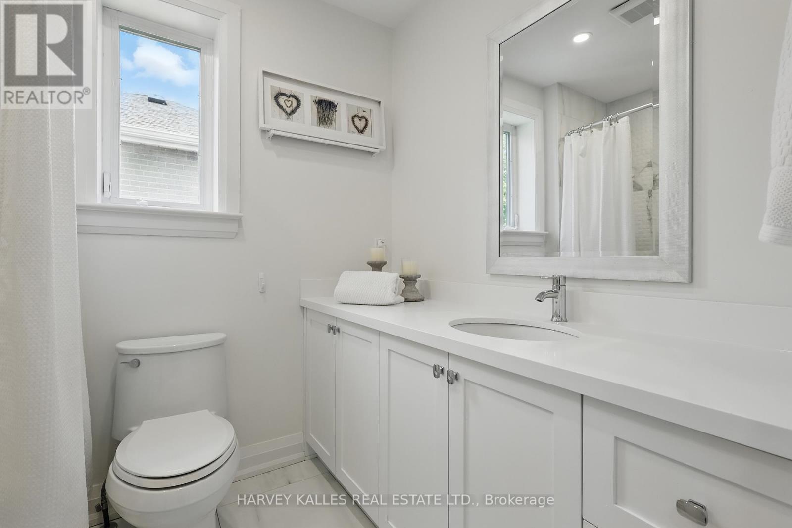 219 Delhi Avenue, Toronto, Ontario  M3H 1A9 - Photo 31 - C12193641